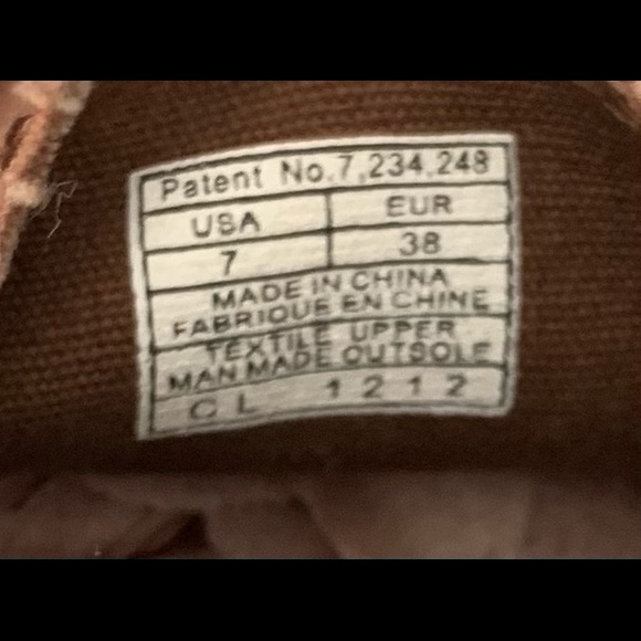 Sanuk Slip On Loafers - Picture 4 of 9